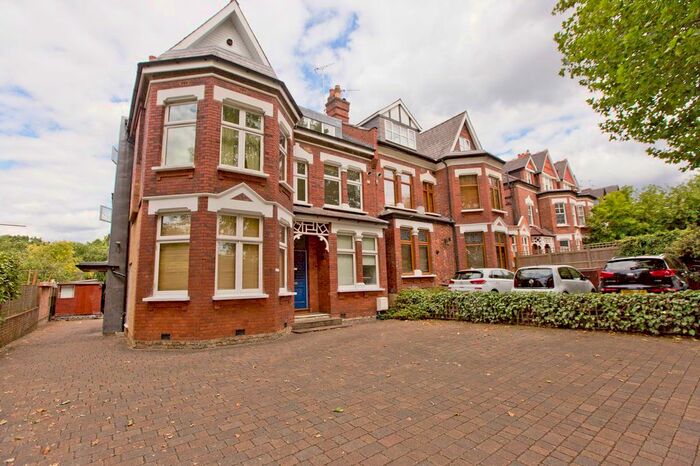2 Bedroom Flat To Rent In Great North Road, London, N6