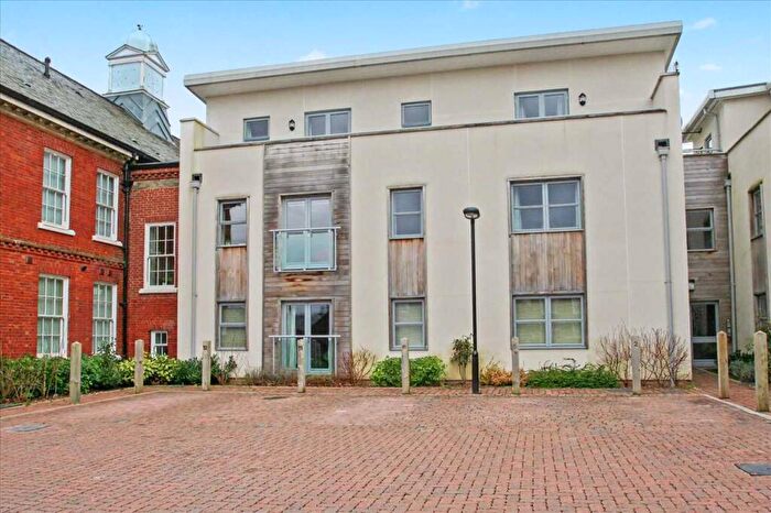 3 Bedroom Apartment For Sale In Idsworth Court, Limes Park, Basingstoke, RG24