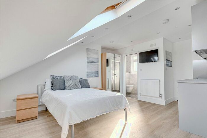 Studio To Rent In Clovelly Road, Acton Green, W4