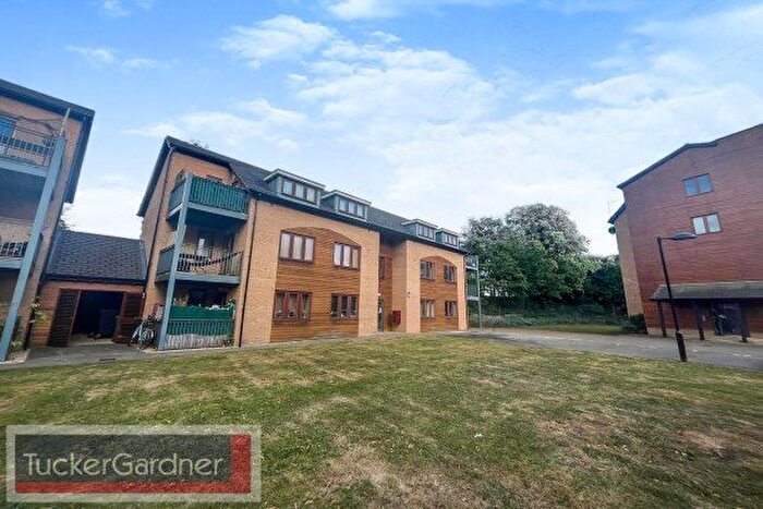 1 Bedroom Flat To Rent In Abberley Wood, Cambridge, CB22