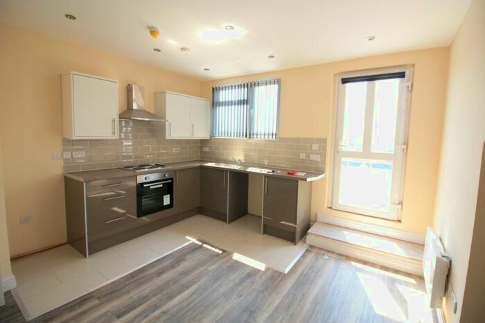 Studio To Rent In Austhorpe Road, Leeds, West Yorkshire, LS15