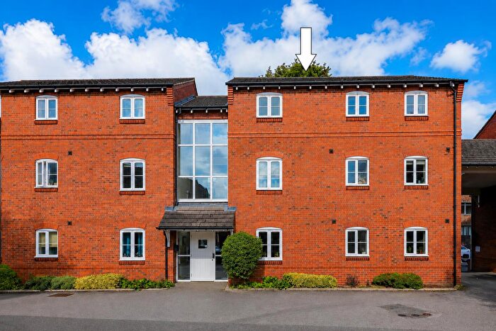 2 Bedroom Apartment For Sale In Coach House Mews, Coventry Road, Warwick, CV34