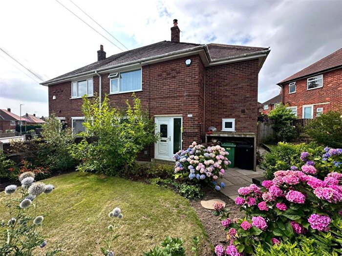 3 Bedroom Semi-Detached House To Rent In Green Avenue, Kippax, Leeds, West Yorkshire, LS25