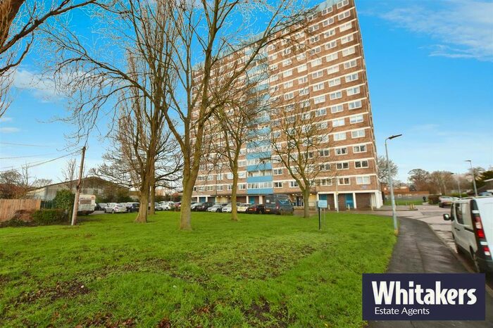 2 Bedroom Flat To Rent In Lindsey Place, Hull, HU4