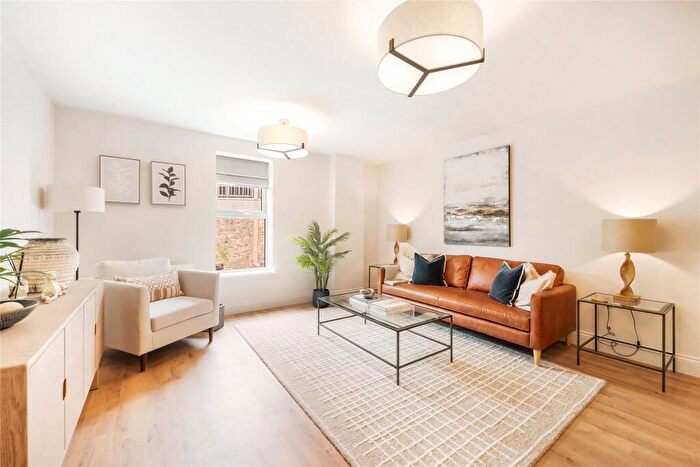 2 Bedroom Apartment For Sale In Apartment - The Clockhouse, Bath Hill, Keynsham, Somerset, BS31