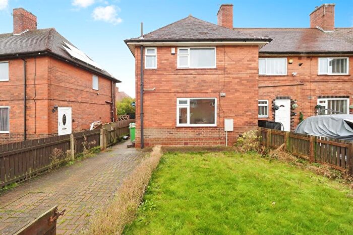 3 Bedroom End Of Terrace House For Sale In Beckley Road, Nottingham, NG8