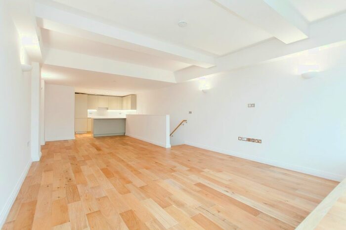 1 Bedroom Flat To Rent In Western Avenue, Perivale, London, UB6