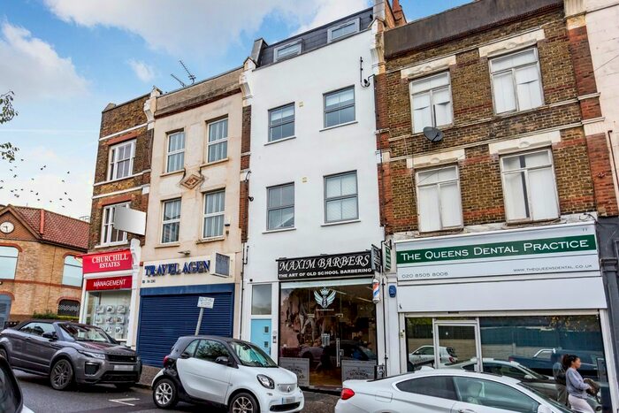 1 Bedroom Flat To Rent In Queens Road, Buckhurst Hill, IG9
