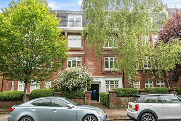 4 Bedroom Flat For Sale In Cholmley Gardens, West Hampstead, London, NW6