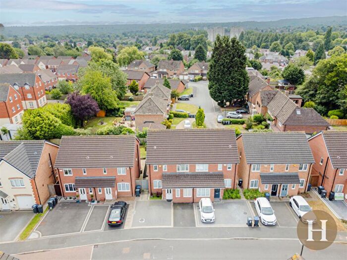 3 Bedroom Semi-Detached House For Sale In Ansell Way, Harborne, Birmingham, B32