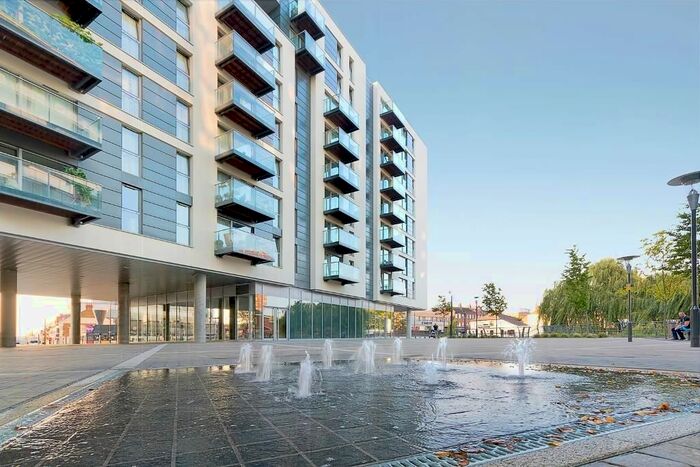 1 Bedroom Flat To Rent In Station Approach, Hayes, UB3