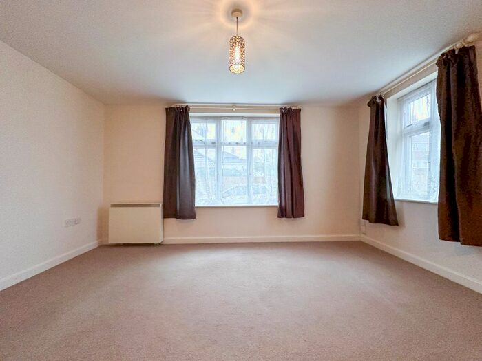 1 Bedroom Flat To Rent In Clifton Street, Gosport, PO12