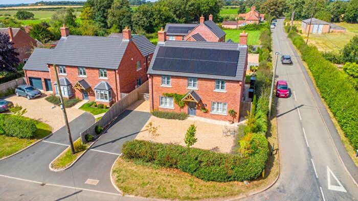 4 Bedroom Detached House For Sale In Stunning Family Home In Sought After Village Location, NG33