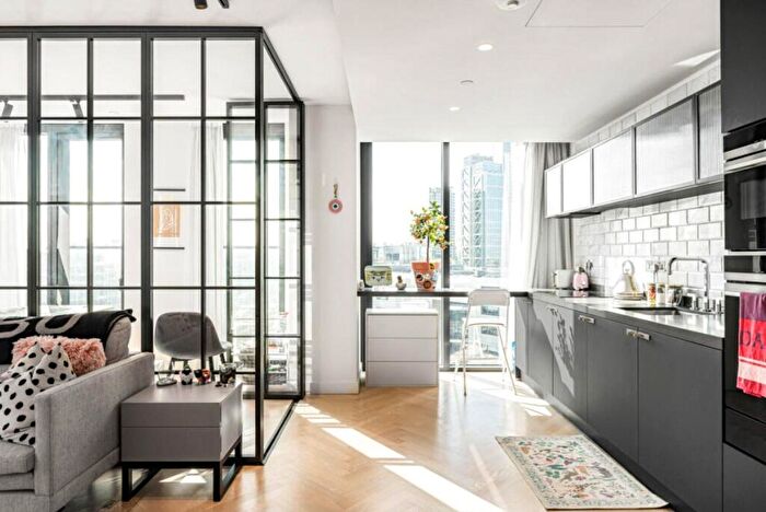 2 Bedroom Apartment To Rent In Sun Street, London, EC2A