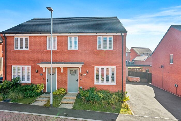 3 Bedroom Semi-Detached House For Sale In Richardson Close, Northampton, NN2