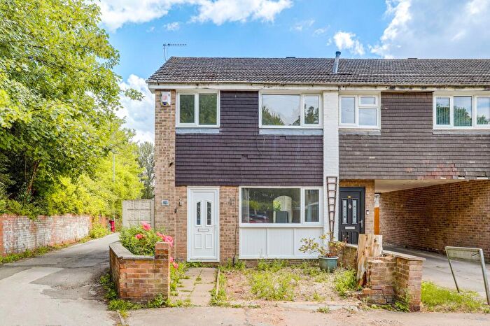 3 Bedroom End Of Terrace House For Sale In Honeywood Drive, Nottingham, NG3
