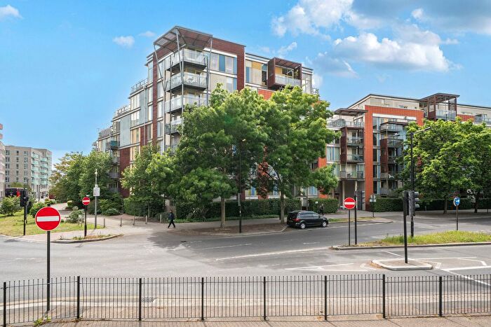 1 Bedroom Flat For Sale In West Parkside, Greenwich Millennium Village, London, SE10