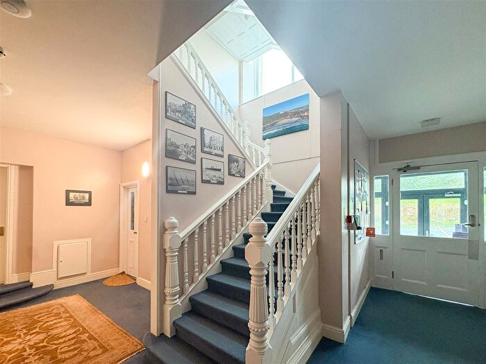 1 Bedroom Flat For Sale In Coverack, Helston, TR12