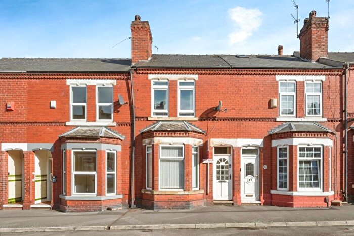 3 Bedroom Terraced House For Sale In Earlesmere Avenue, Balby, Doncaster, DN4