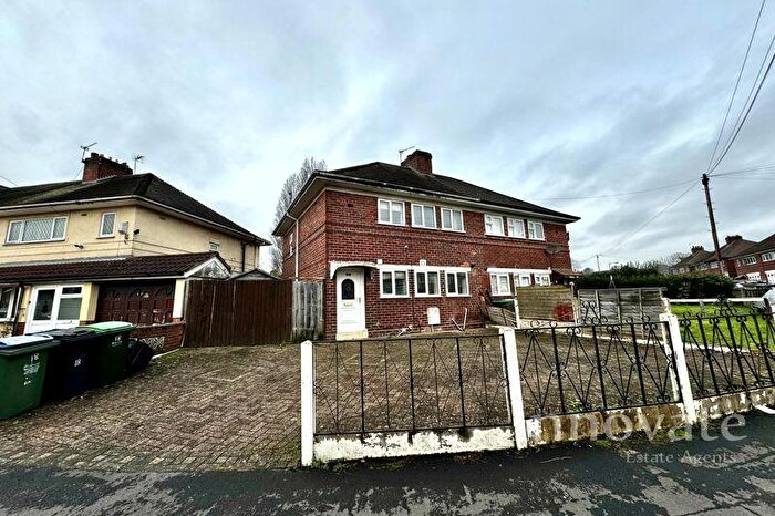 3 Bedroom Semi-Detached House To Rent In Sandford Avenue, Rowley Regis, B65