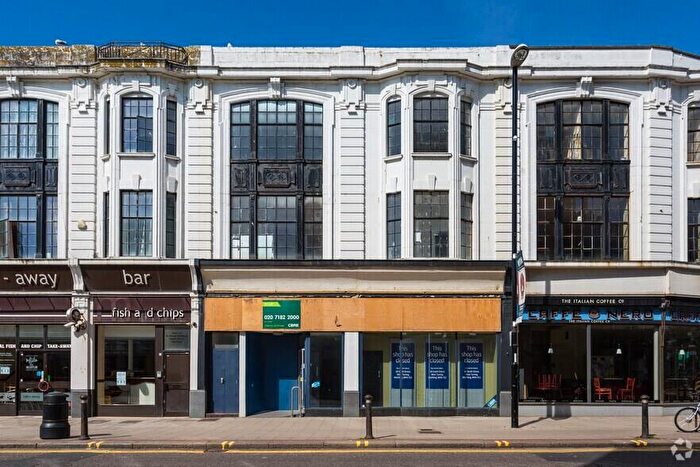 Flat To Rent In Arcade Buildings, Worthing, BN11