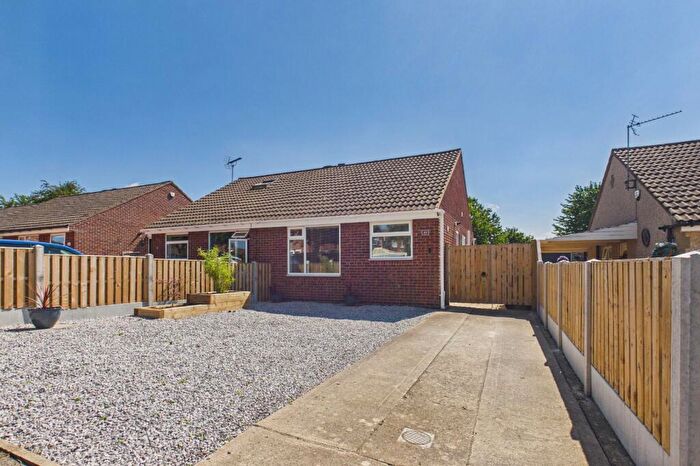2 Bedroom Bungalow For Sale In Gilling Avenue, Garforth, Leeds, West Yorkshire, LS25