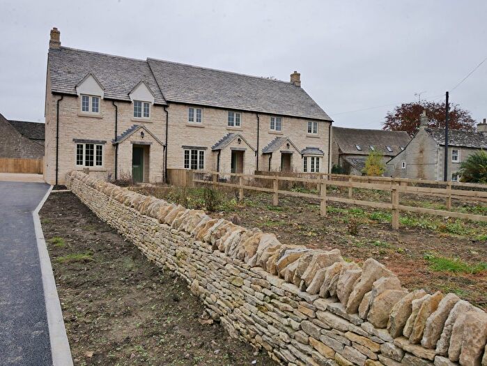 3 Bedroom Terraced House To Rent In Coronation Road, Fairford, GL7