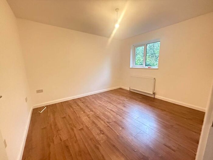 2 Bedroom Bungalow To Rent In Vicarage Way, Coln Brook, SL3