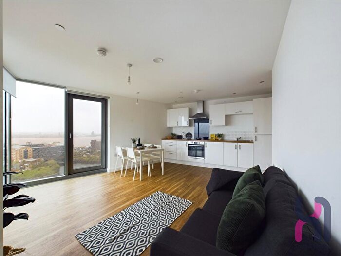2 Bedroom Flat For Sale In The Tower, Plaza Boulevard, Liverpool, L8