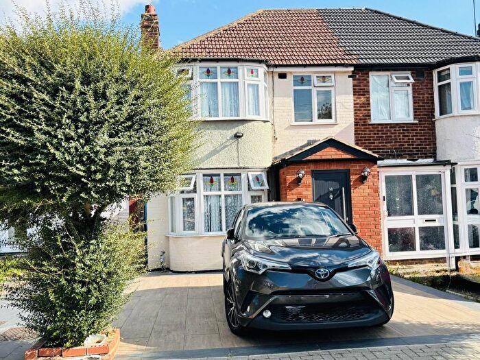 3 Bedroom Semi-Detached House For Sale In Aldridge Avenue, Edgware, HA8