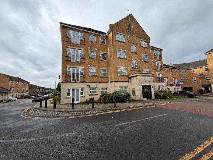 2 Bedroom Flat To Rent In Scott Road, Edgware, HA8