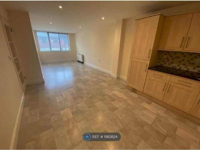 1 Bedroom Flat To Rent In The Sanctuary Westcott House, Swindon, SN1