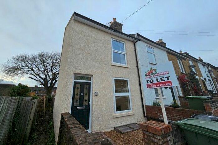 2 Bedroom Terraced House To Rent In Heathorn Street, Maidstone, ME14