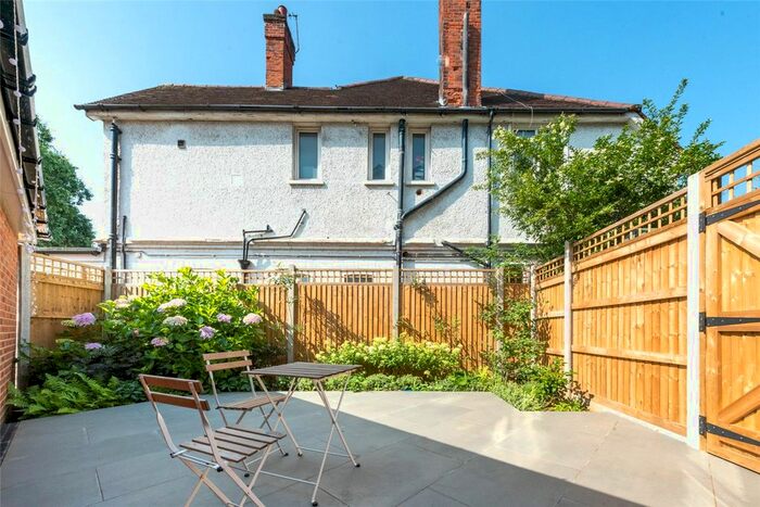 1 Bedroom Flat To Rent In Chatsworth Road, London, NW2