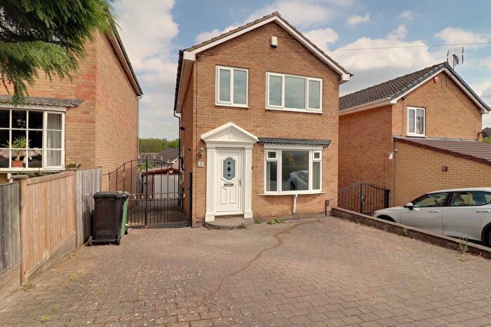 3 Bedroom Detached House For Sale In New Park Way, Farsley, Pudsey, West Yorkshire, LS28
