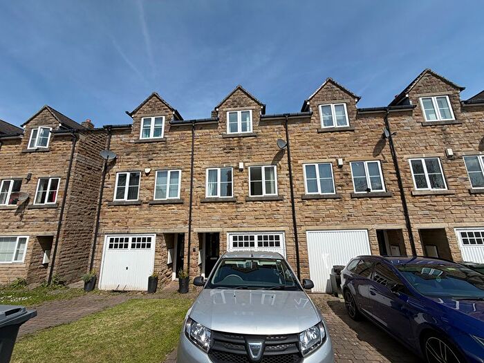 3 Bedroom End Terrace House To Rent In Highgate Mill Fold, Queensbury, Bradford, BD13