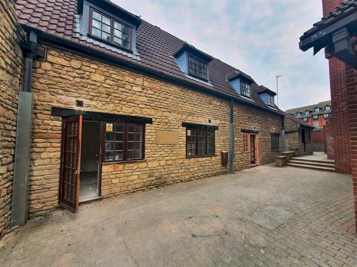 1 Bedroom Flat To Rent In Hamblin Court, Rushden, NN10