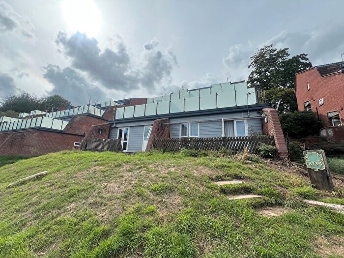 1 Bedroom Property To Rent In High Trees Close, Redditch, B98