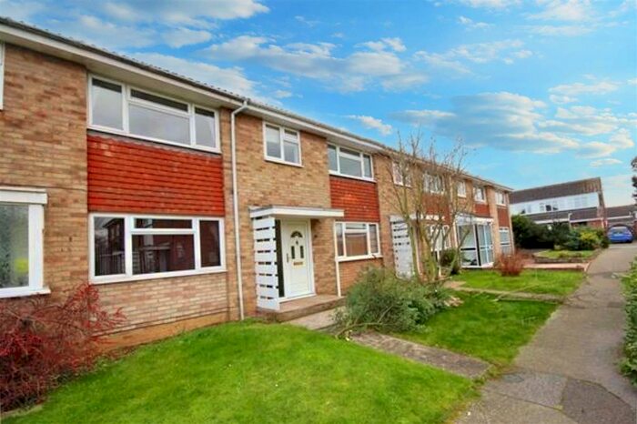 3 Bedroom Terraced House To Rent In Downsway, Springfield, Chelmsford, CM1