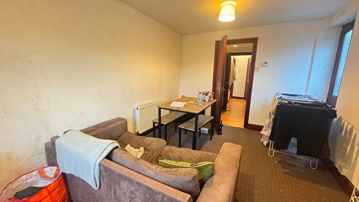 1 Bedroom Flat To Rent In Dalmeny Road, London, N7