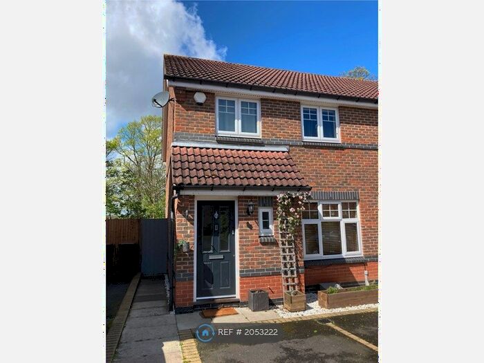 3 Bedroom Semi-Detached House To Rent In Port Rise, Chatham, ME4