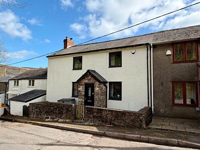 3 Bedroom End Of Terrace House For Sale In Main Road, Clydach, Abergavenny, NP7