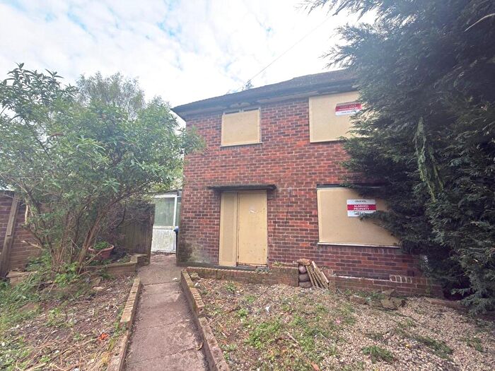 3 Bedroom Semi Detached House For Sale In Magnolia Grove, Hucknall, Nottingham, Nottinghamshire, NG15