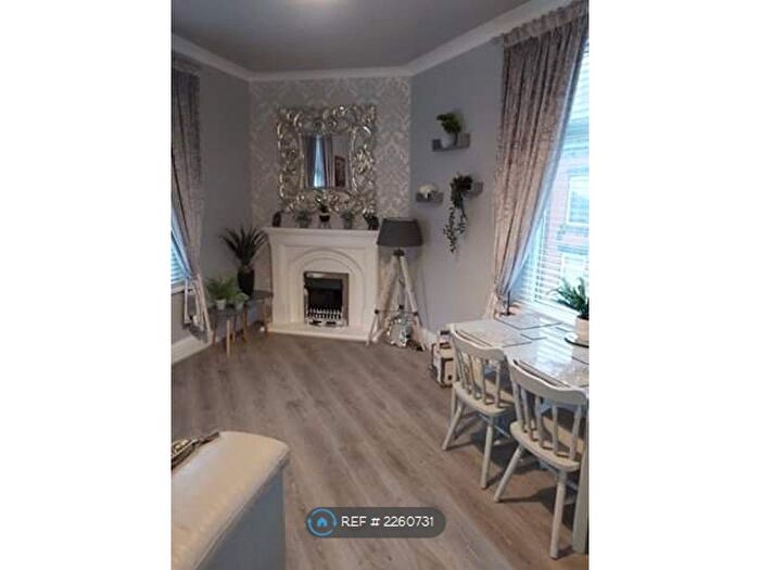 1 Bedroom Flat To Rent In Upper Armley, Leeds, LS12