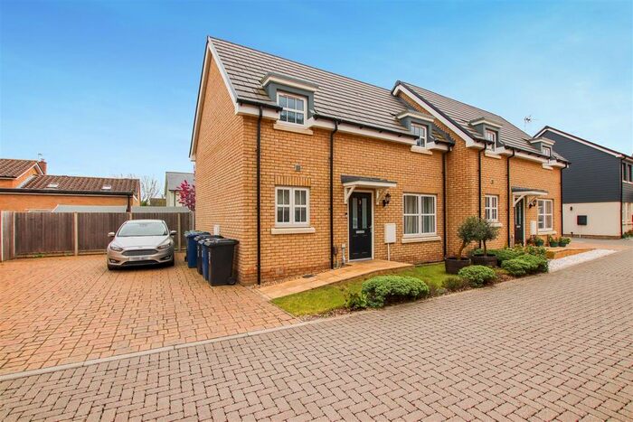 2 Bedroom Semi-Detached House For Sale In Aspinalls Yard, Willingham, Cambridge, CB24
