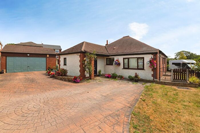 4 Bedroom Detached Bungalow For Sale In Intake Lane, Stanley, Wakefield, WF3