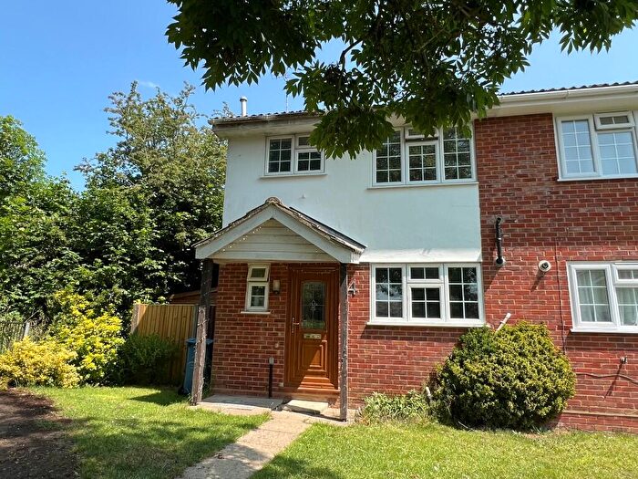 3 Bedroom Semi-Detached House To Rent In Alderwood Drive, Hook, Hampshire, RG27