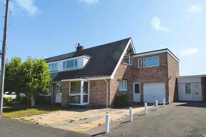 3 Bedroom Semi Detached House For Sale In Cormorant Close, Bridgwater, TA6