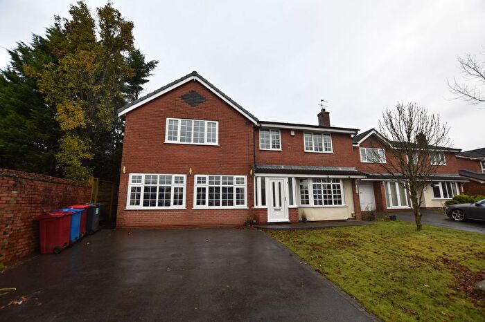5 Bedroom Detached House To Rent In Charnwood Close, Blackburn, BB2