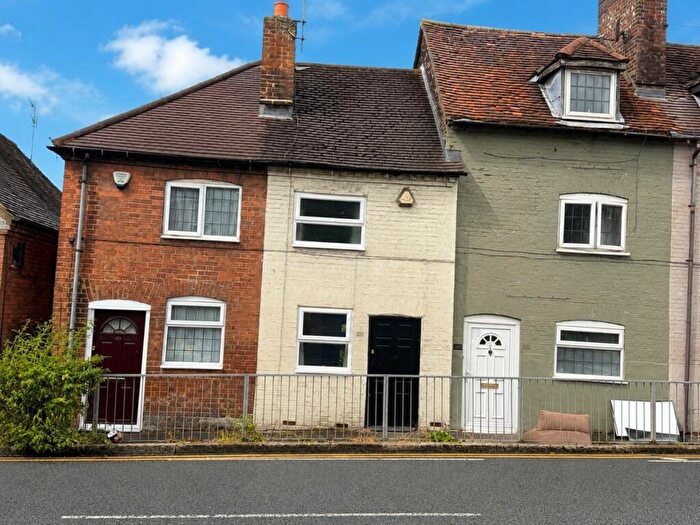1 Bedroom Terraced House To Rent In West Wycombe Road, High Wycombe, HP12